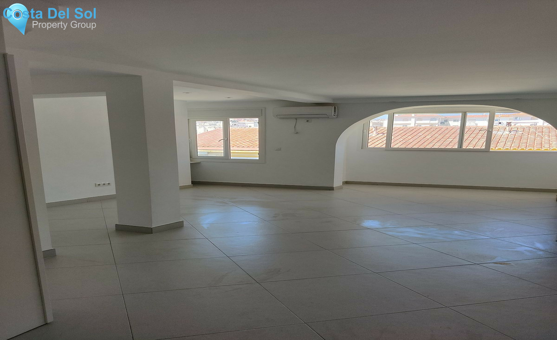 Top Floor Apartment in Estepona-1276348