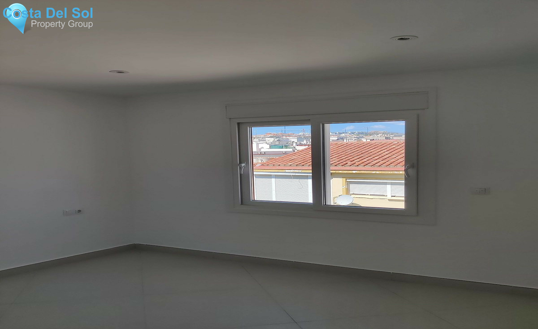 Top Floor Apartment in Estepona-1276349