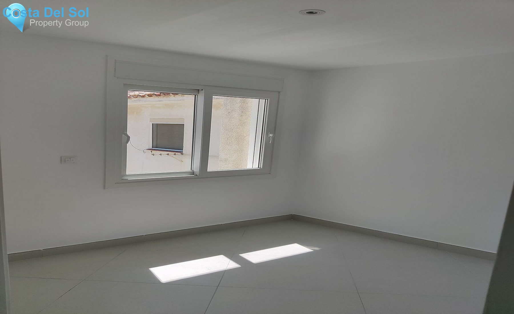 Top Floor Apartment in Estepona-1276351