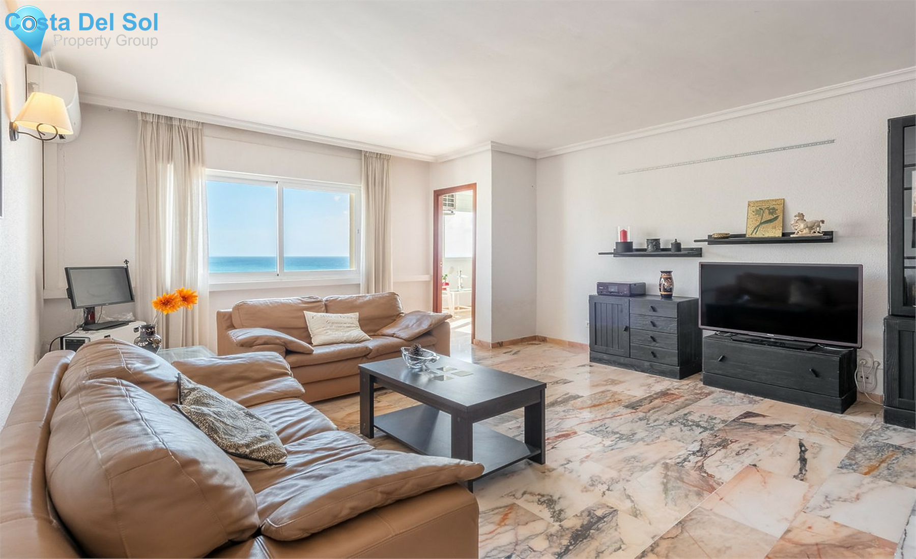 Top Floor Apartment in Estepona-1283557