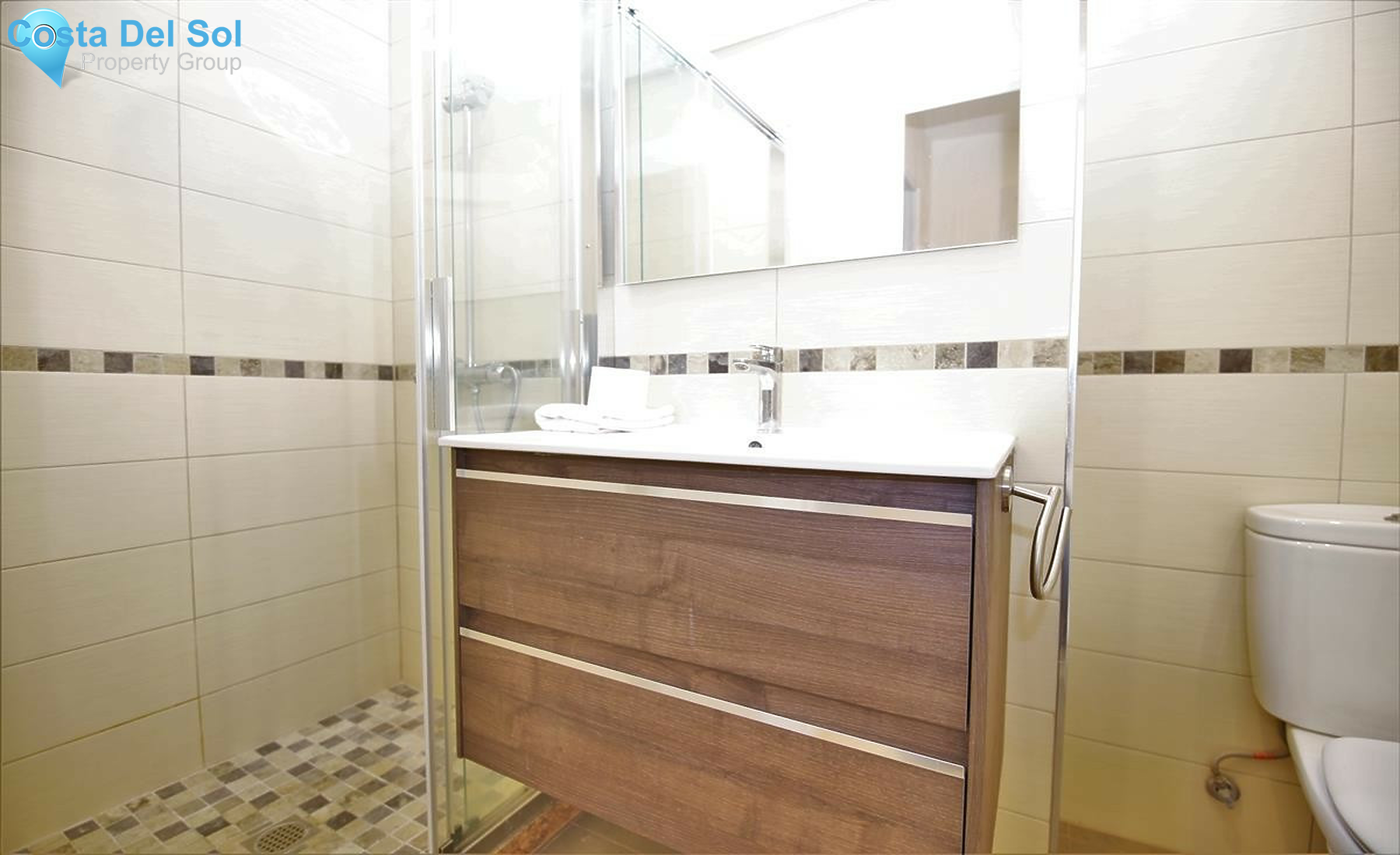 Top Floor Apartment in Estepona-1304270