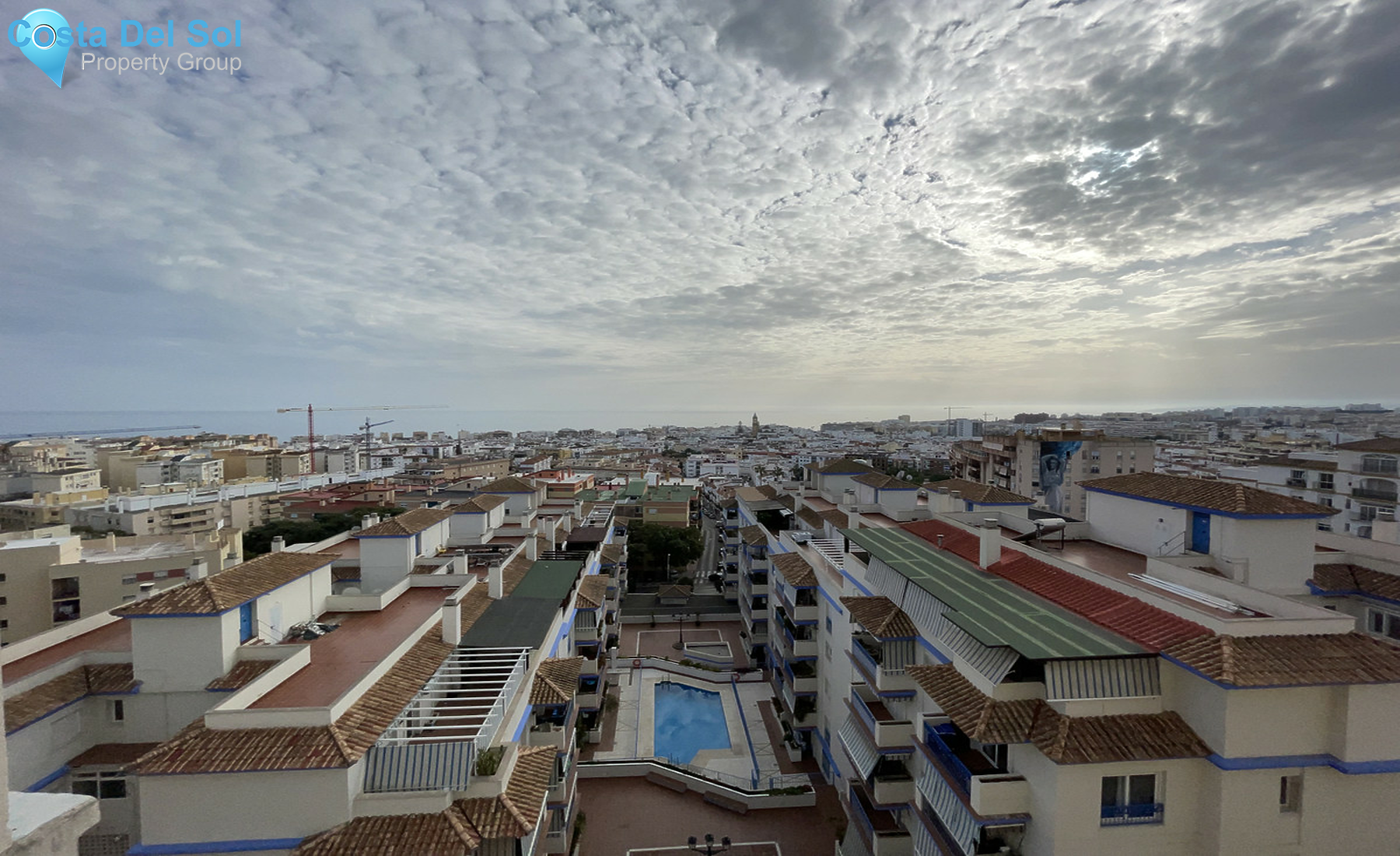 Top Floor Apartment in Estepona-1380005