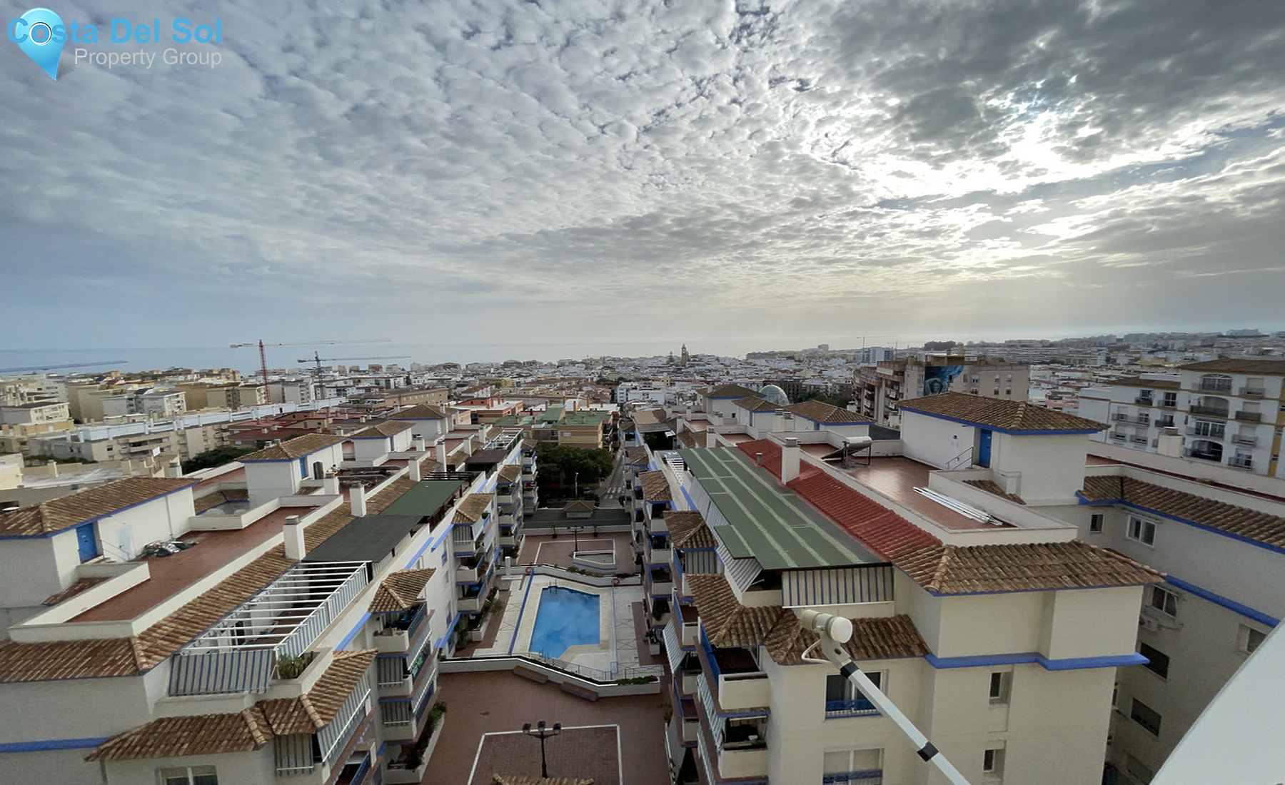 Top Floor Apartment in Estepona-1380015