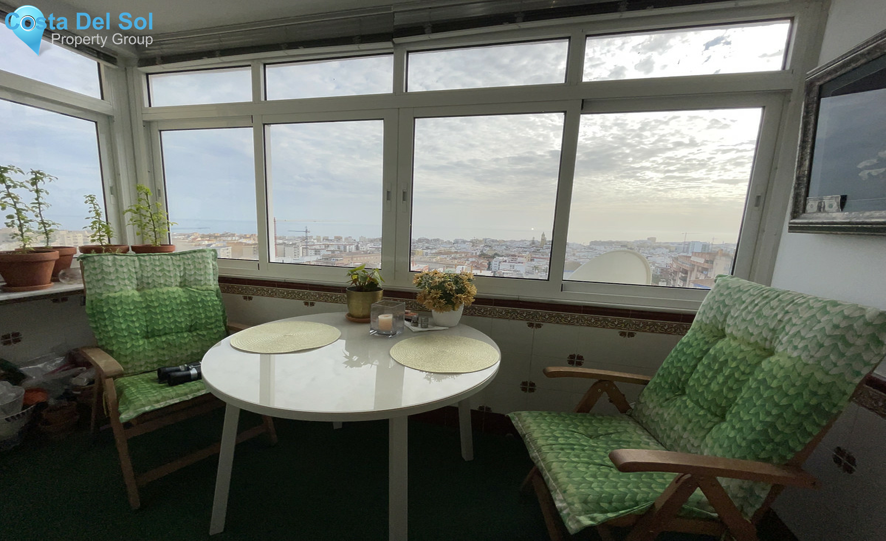Top Floor Apartment in Estepona-1380017