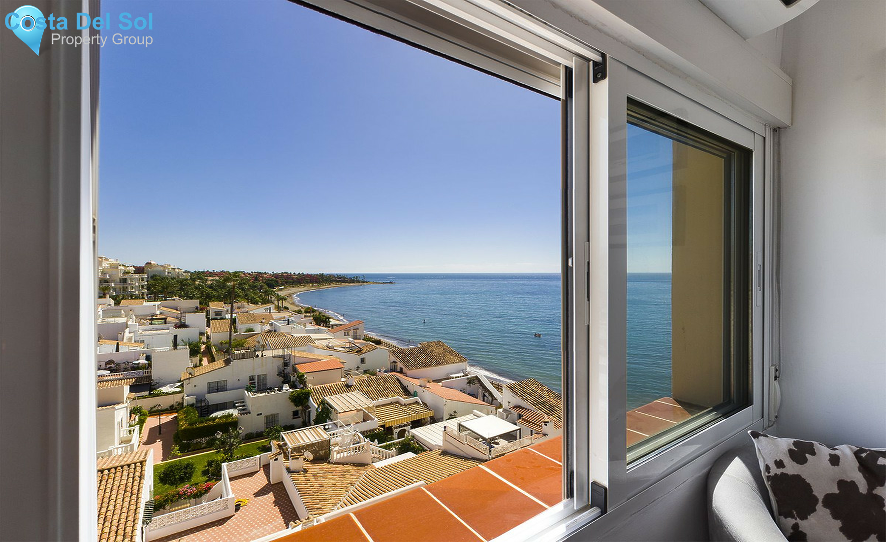 Top Floor Apartment in Estepona-1409052
