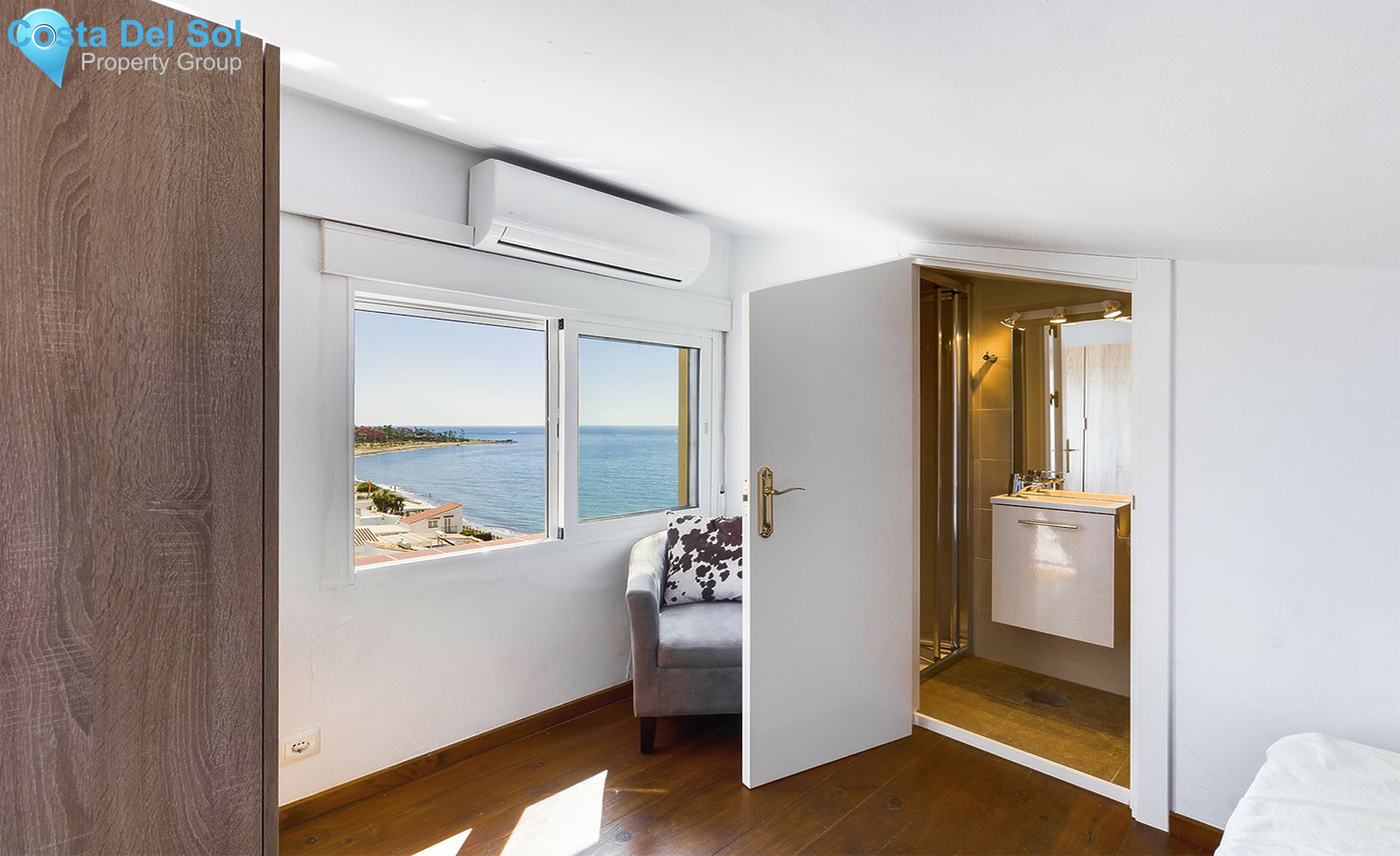 Top Floor Apartment in Estepona-1409055