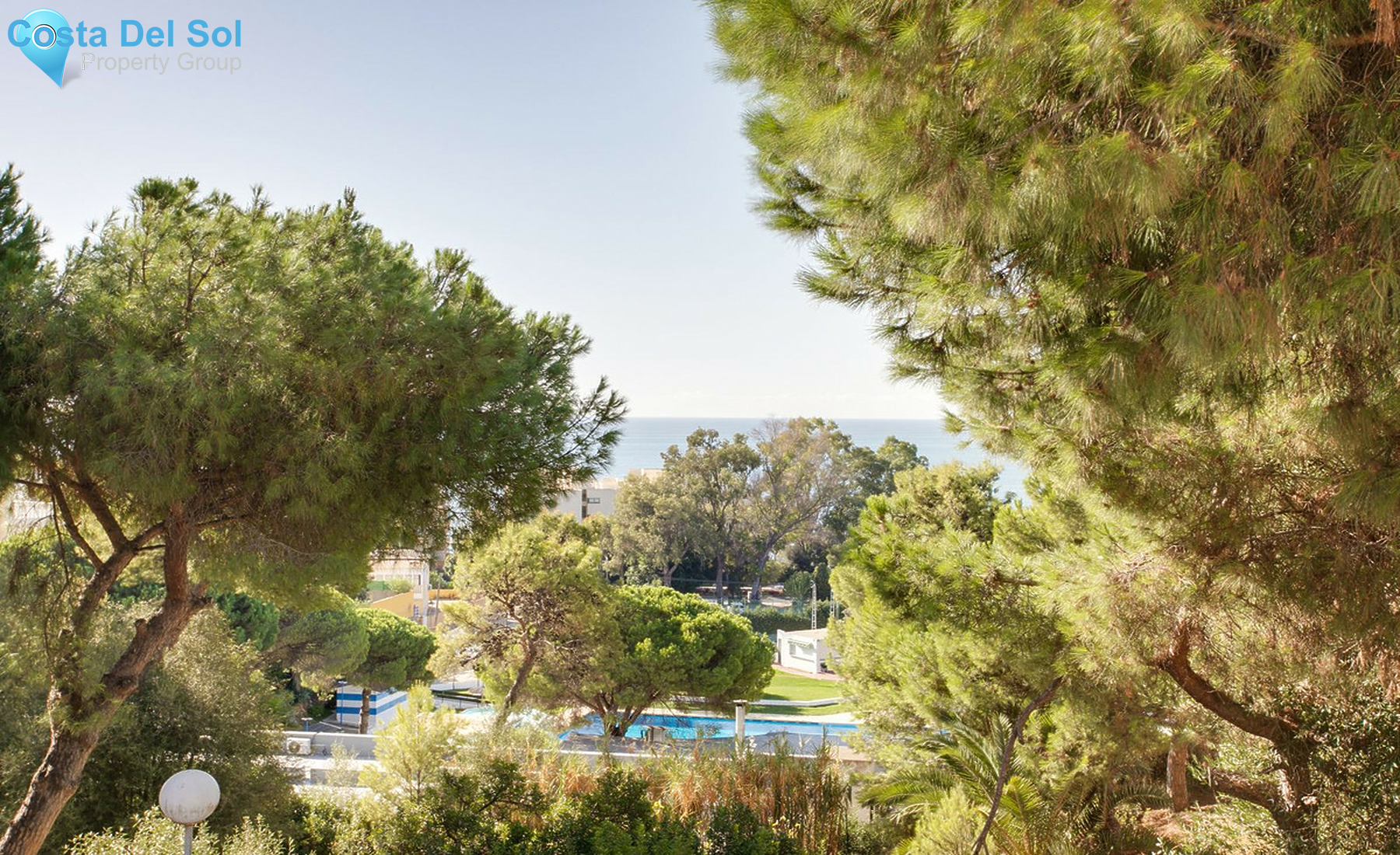 Top Floor Apartment in Estepona