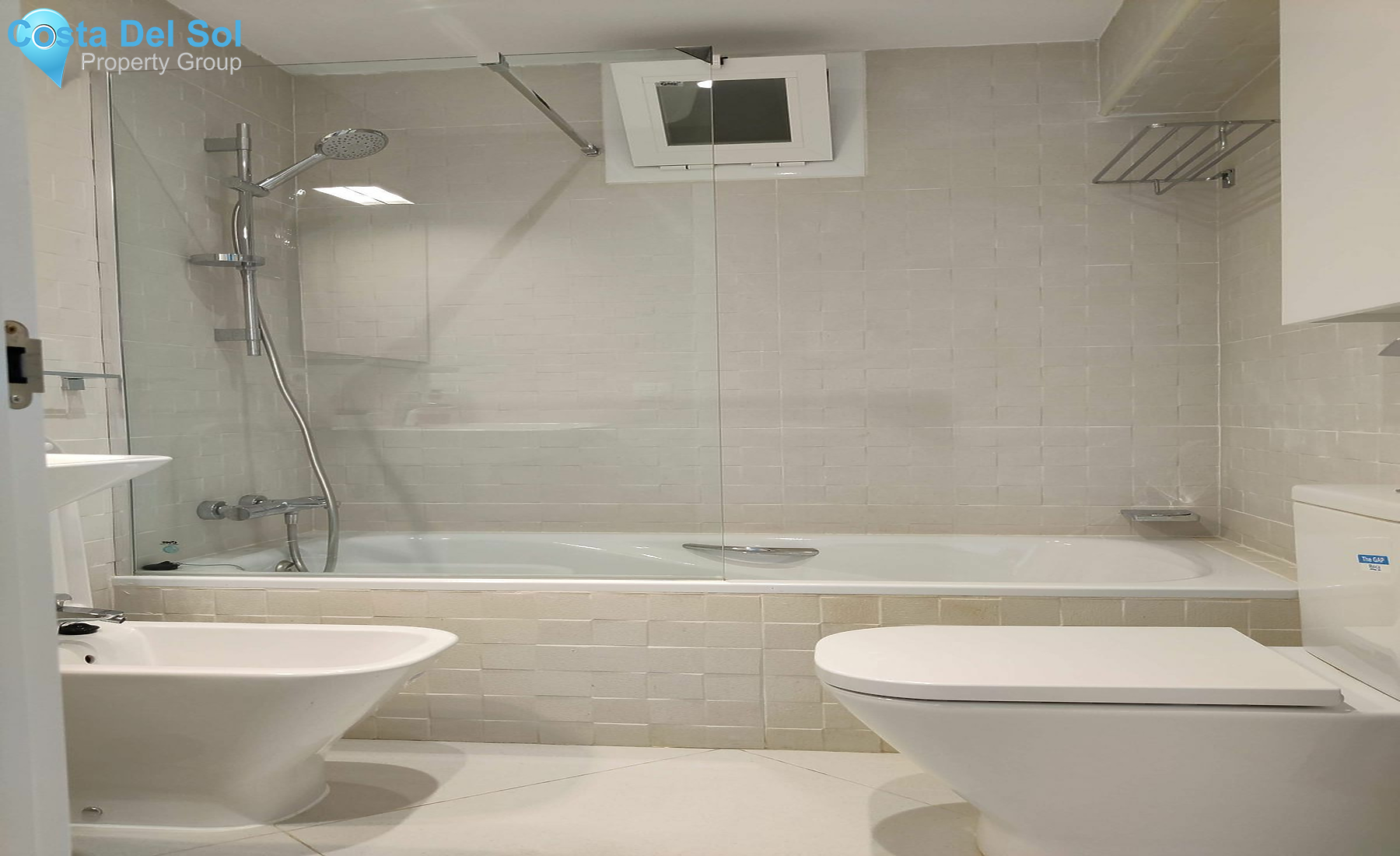 Top Floor Apartment in Estepona-1142750