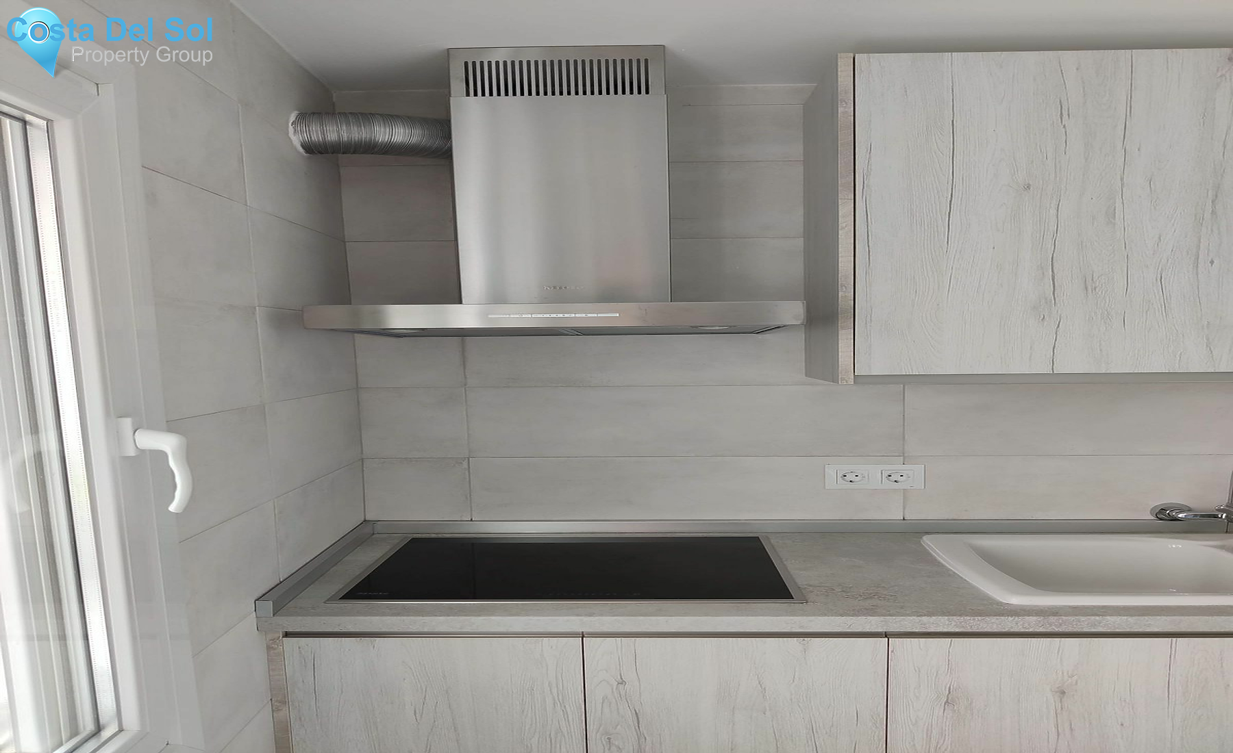 Top Floor Apartment in Estepona-1142751
