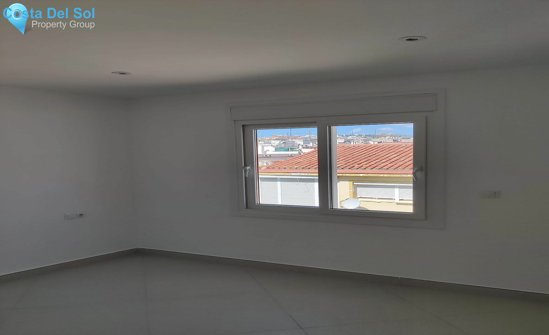 Top Floor Apartment in Estepona-1142744