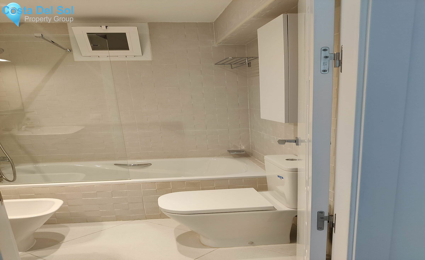 Top Floor Apartment in Estepona-1142748