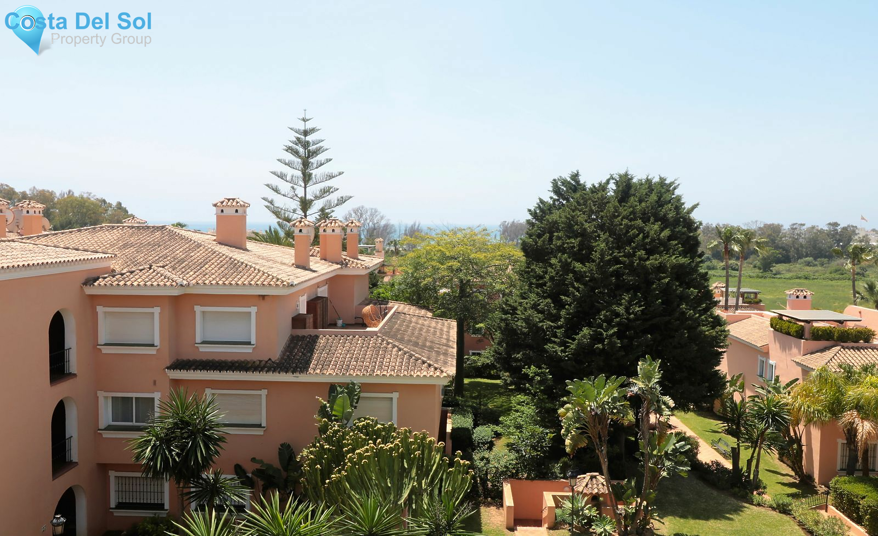 Top Floor Apartment in Estepona