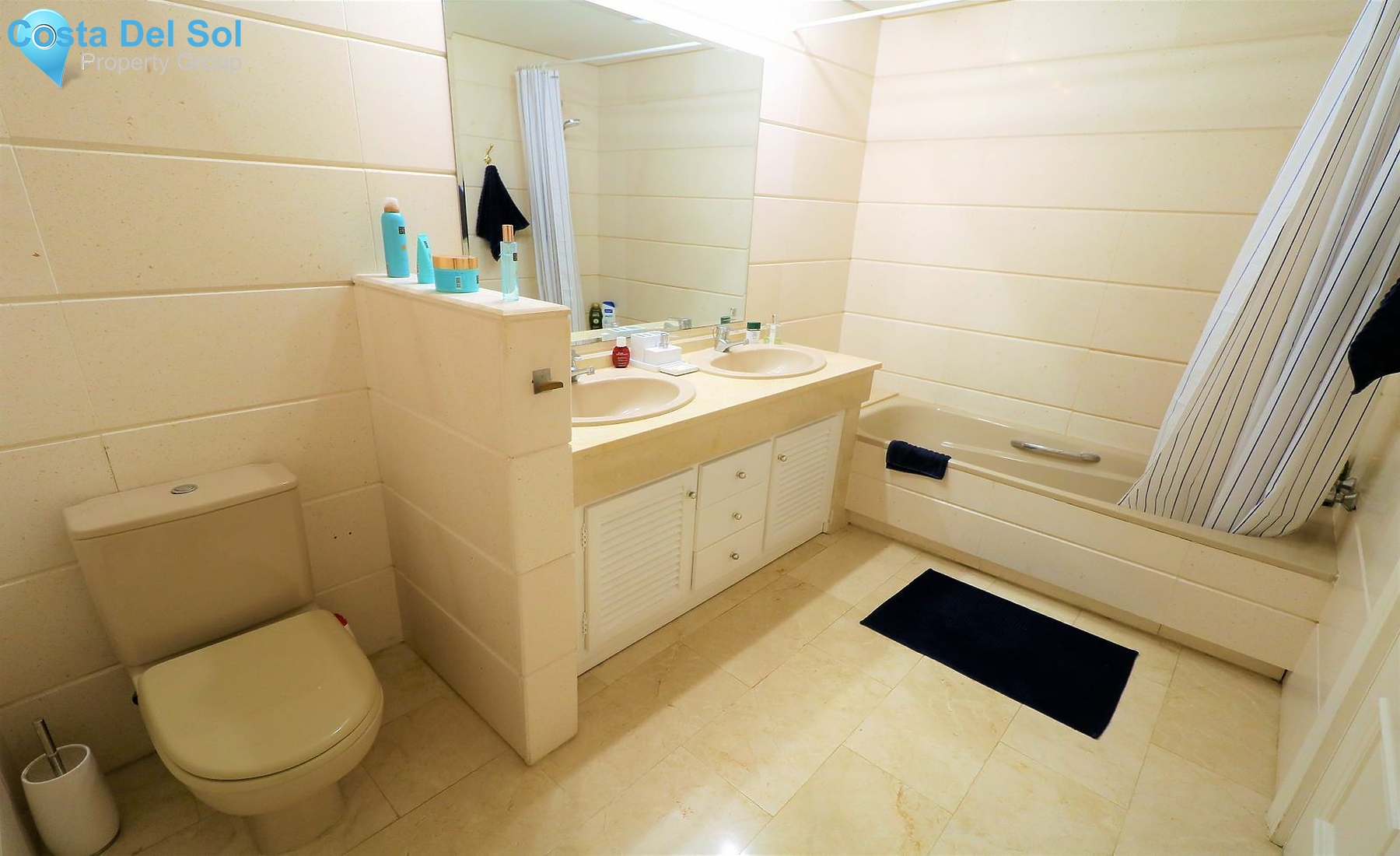 Top Floor Apartment in Estepona-1175568