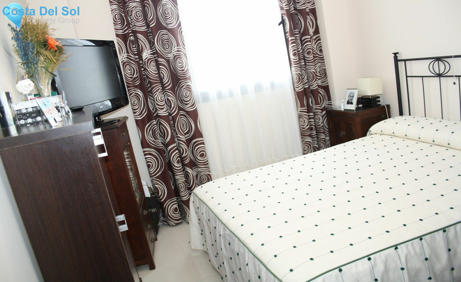 Top Floor Apartment in Estepona-1210681