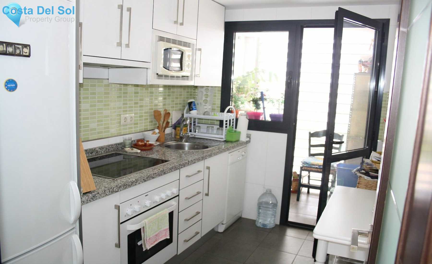 Top Floor Apartment in Estepona-1210686