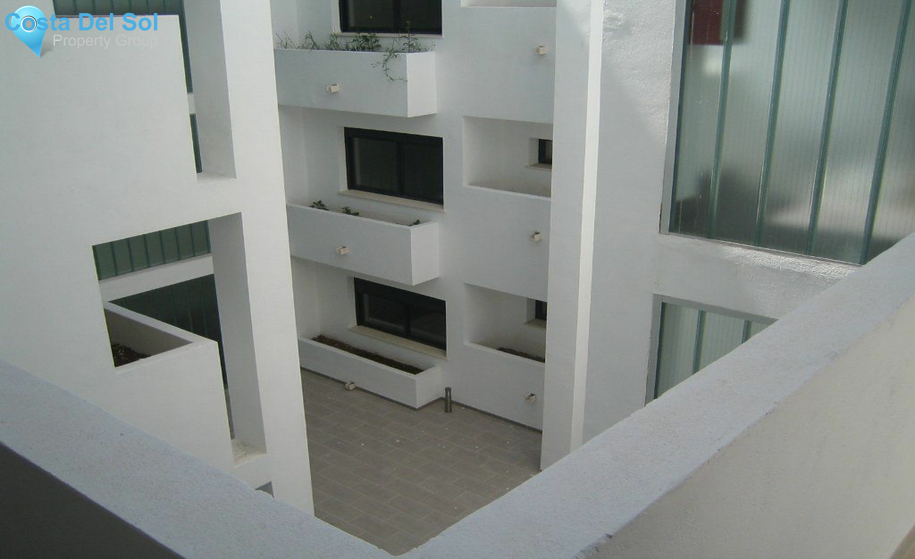 Top Floor Apartment in Estepona-1210677