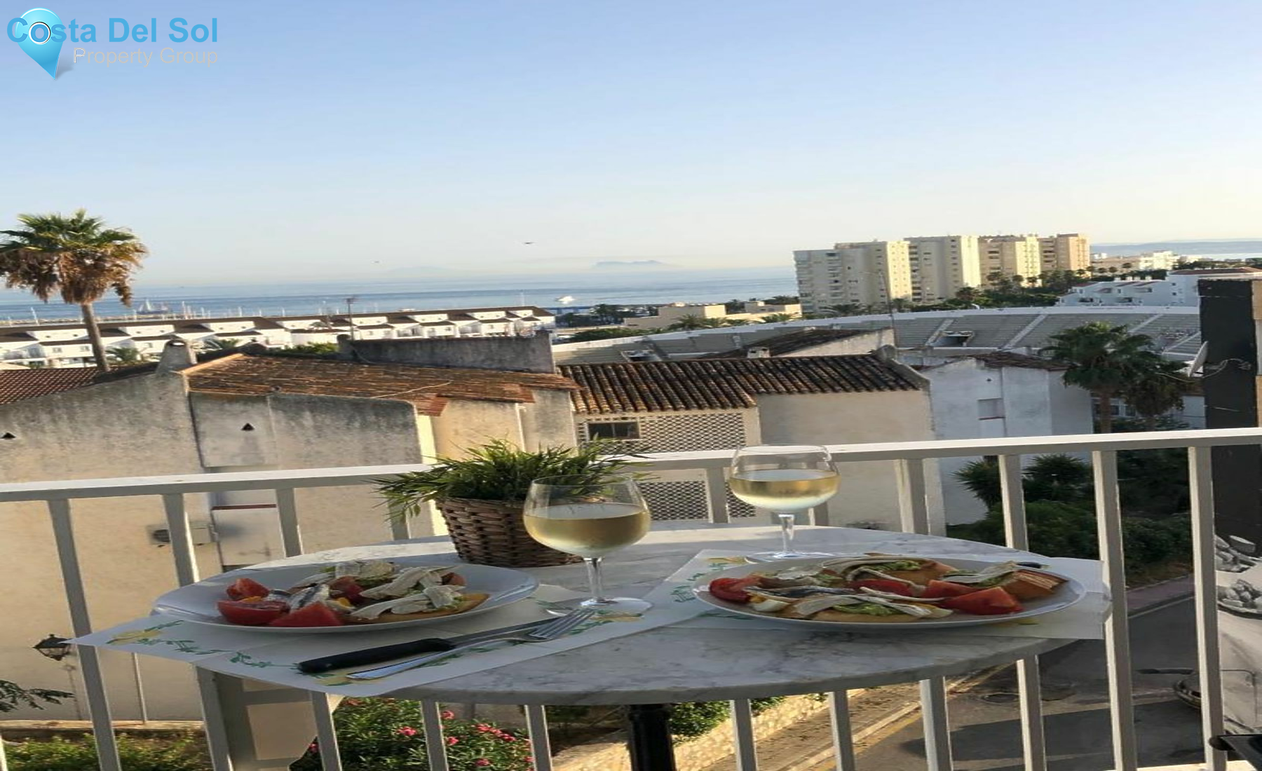 Top Floor Apartment in Estepona