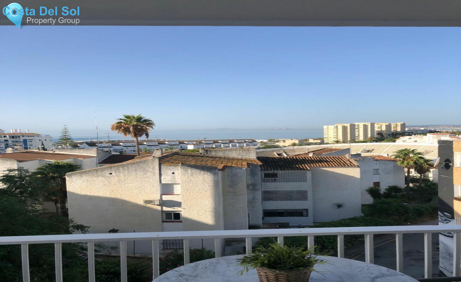 Top Floor Apartment in Estepona-1419574