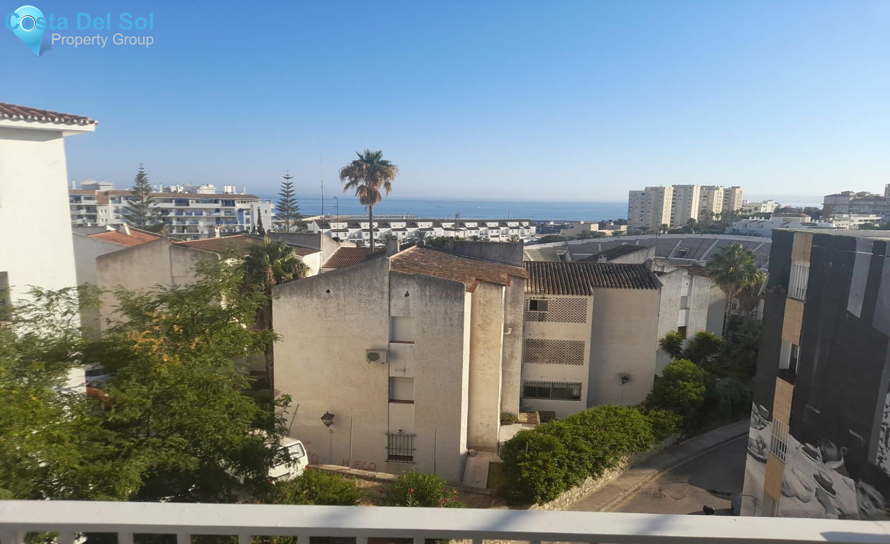 Top Floor Apartment in Estepona-1419573