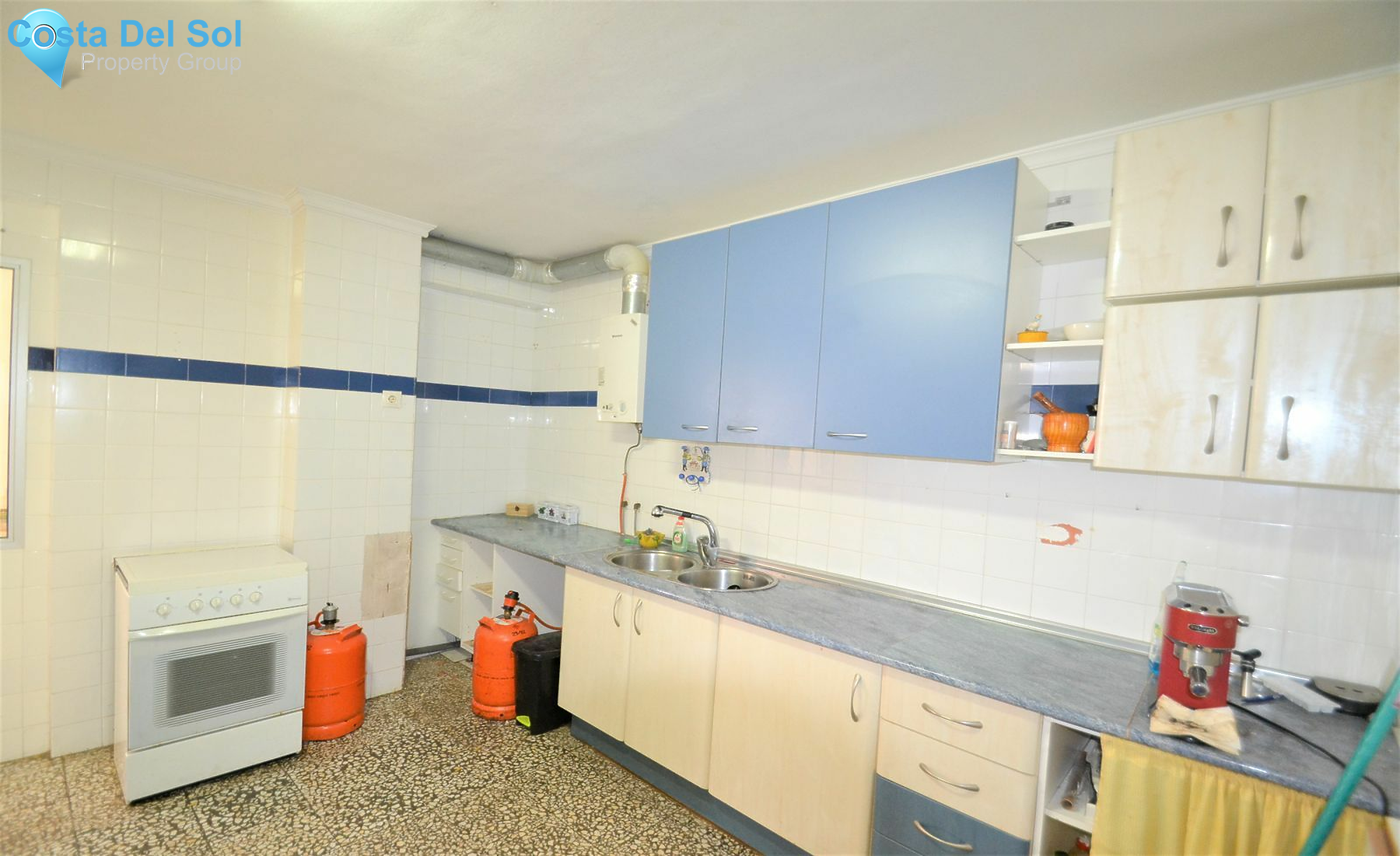 Top Floor Apartment in Estepona-1487510
