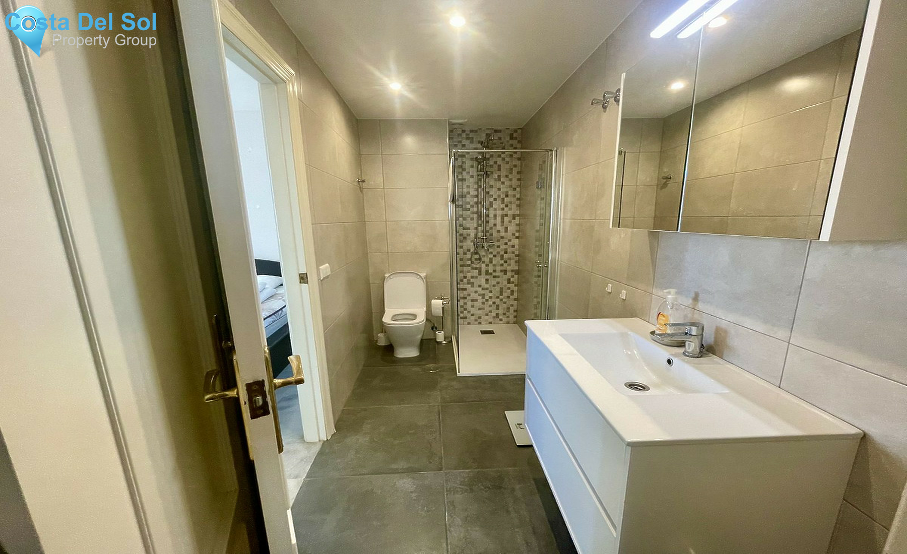 Top Floor Apartment in Fuengirola-1242433