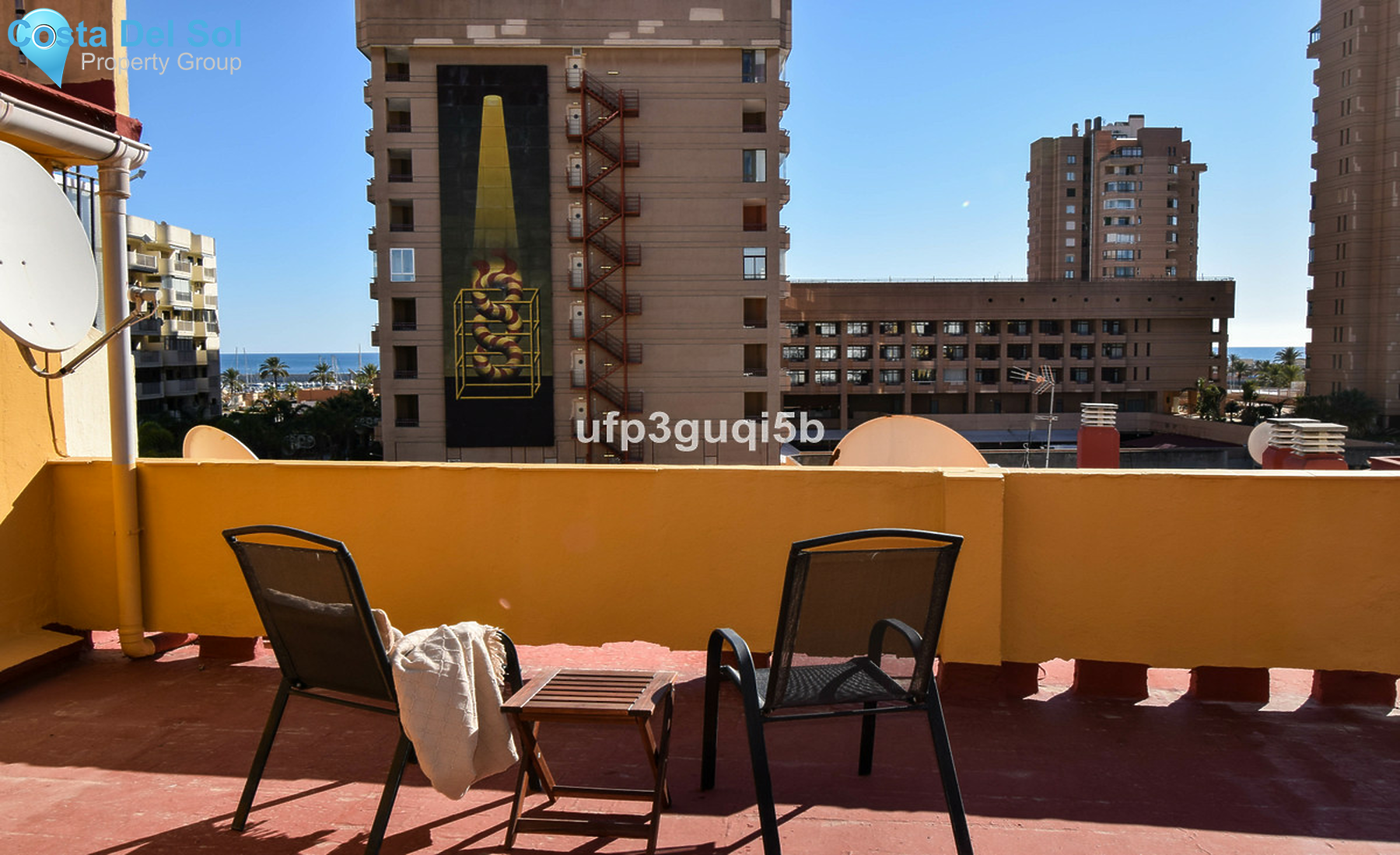 Top Floor Apartment in Fuengirola-1293438
