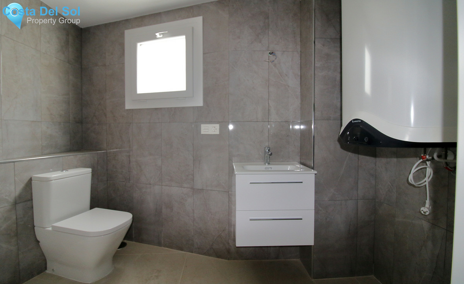 Top Floor Apartment in Fuengirola-1301284