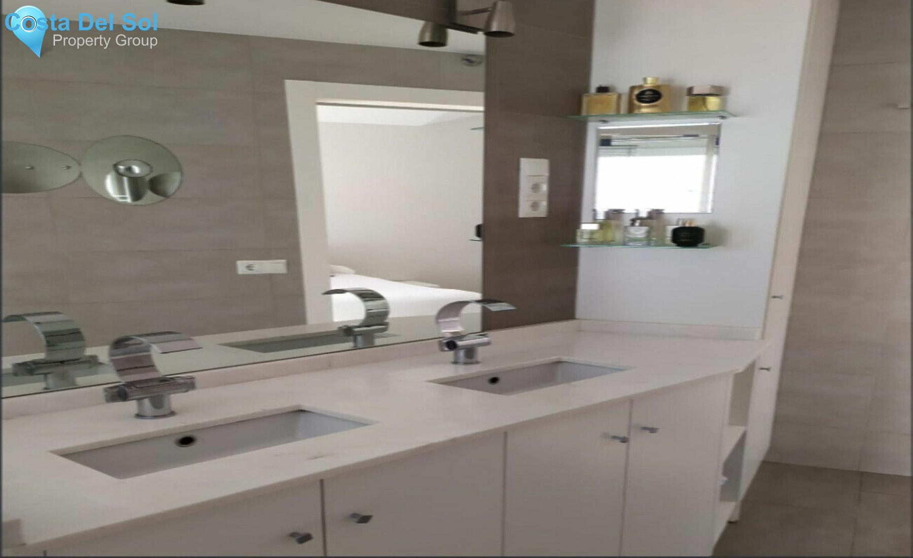 Top Floor Apartment in Fuengirola-1130036
