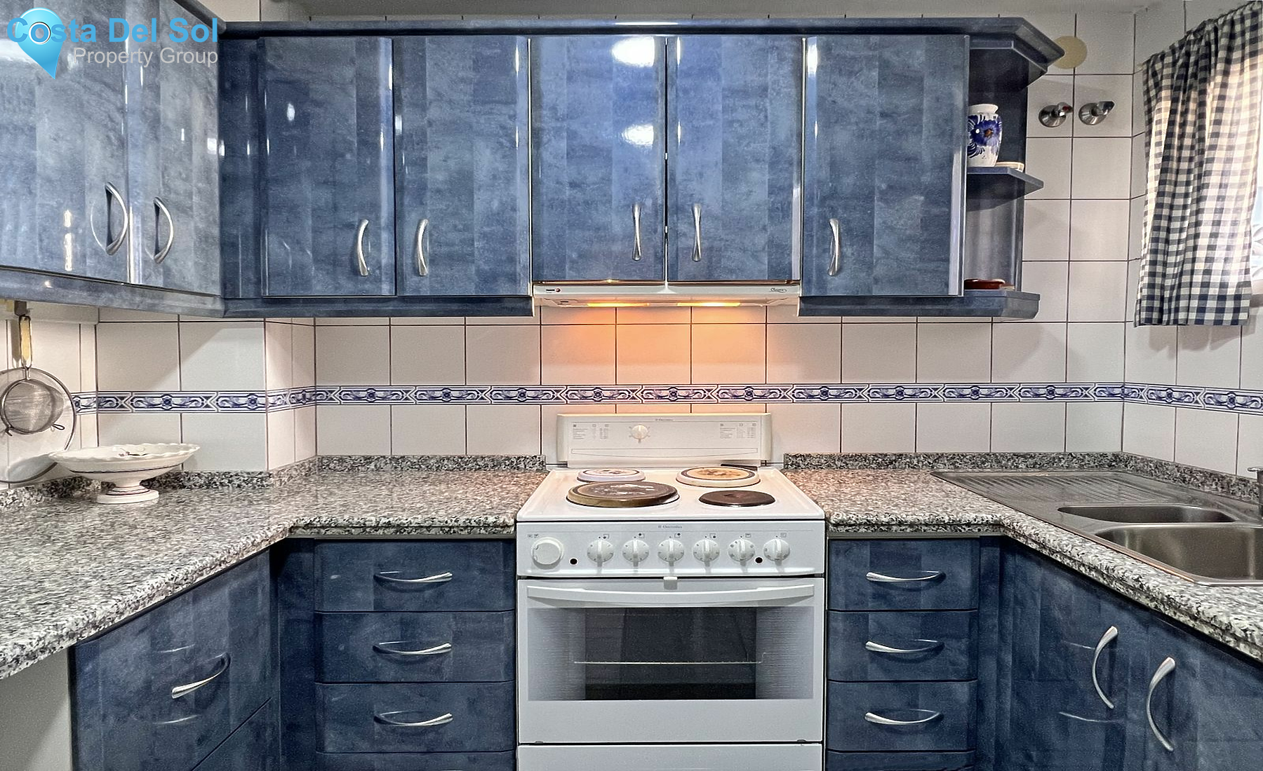 Top Floor Apartment in Fuengirola-1515346
