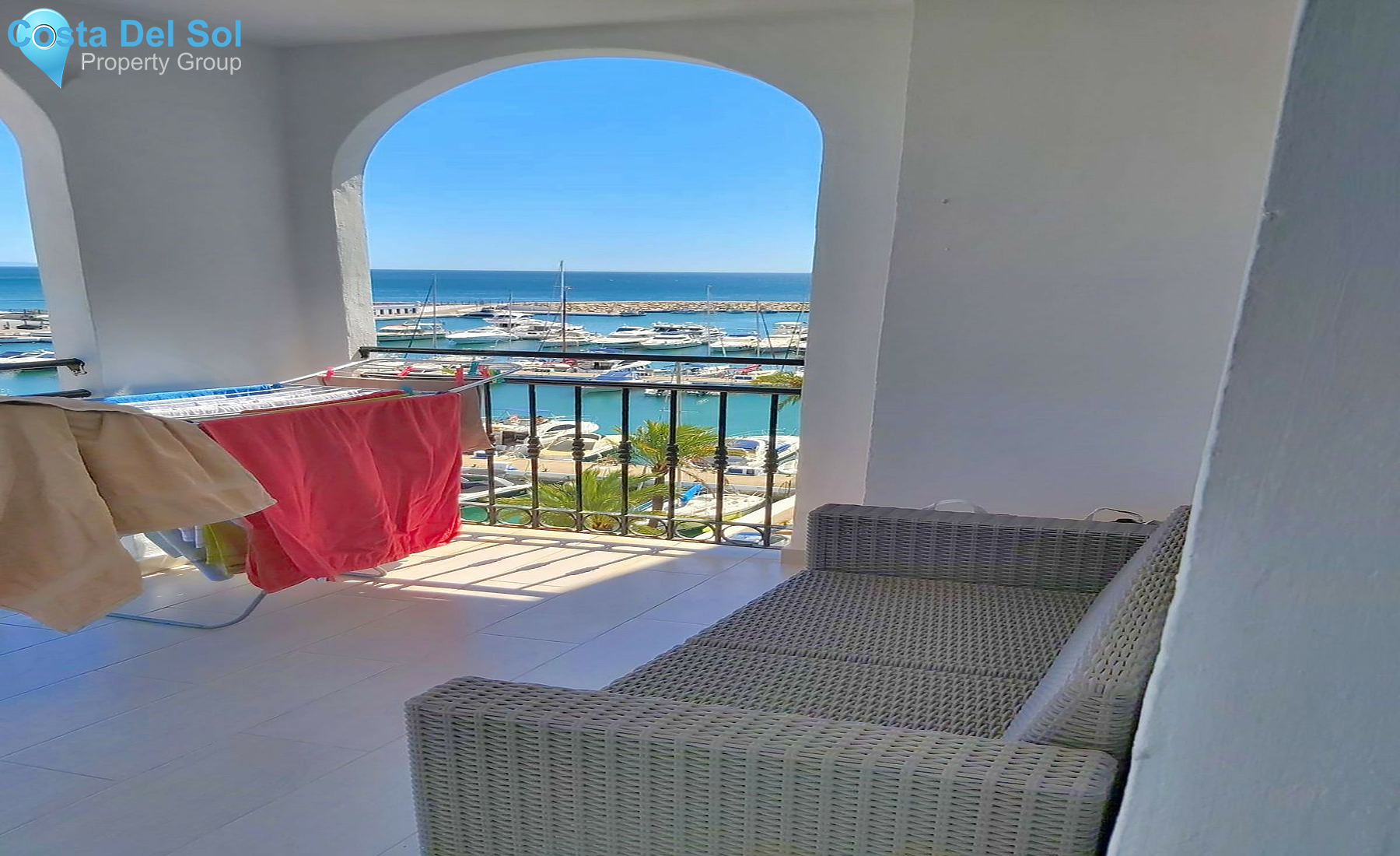 Top Floor Apartment in La Duquesa-1402033