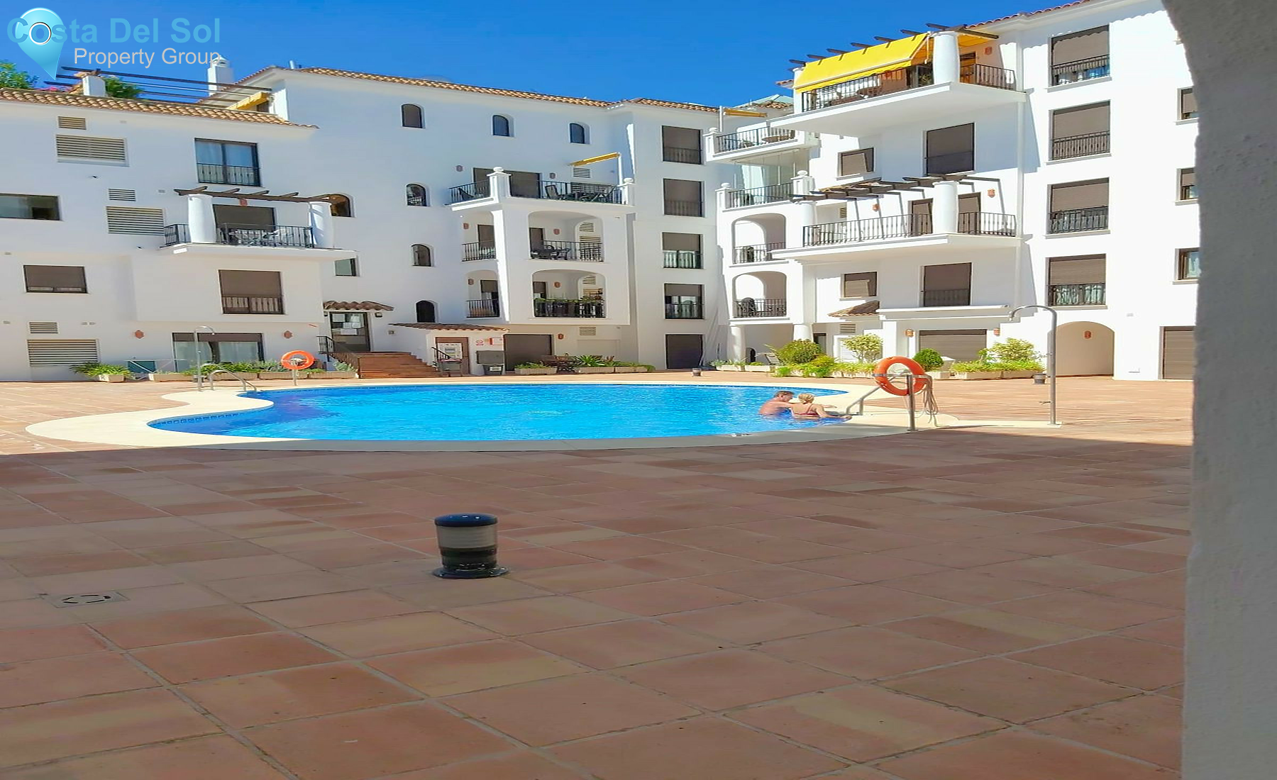 Top Floor Apartment in La Duquesa-1402016