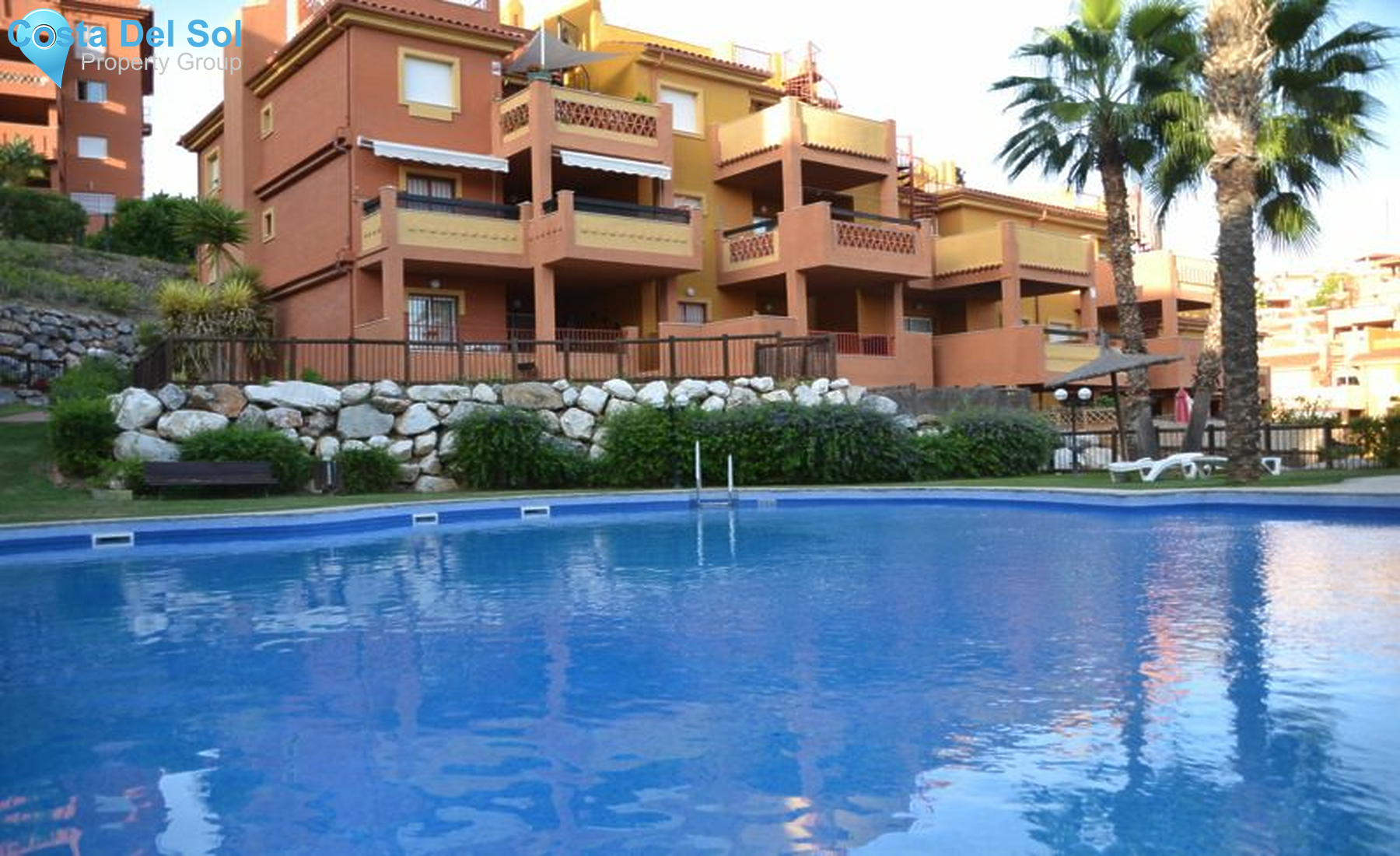 Top Floor Apartment in Las Chapas