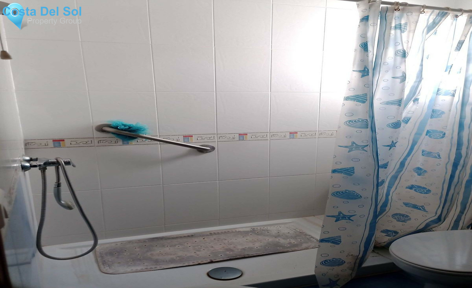 Top Floor Apartment in Las Lagunas-1283684