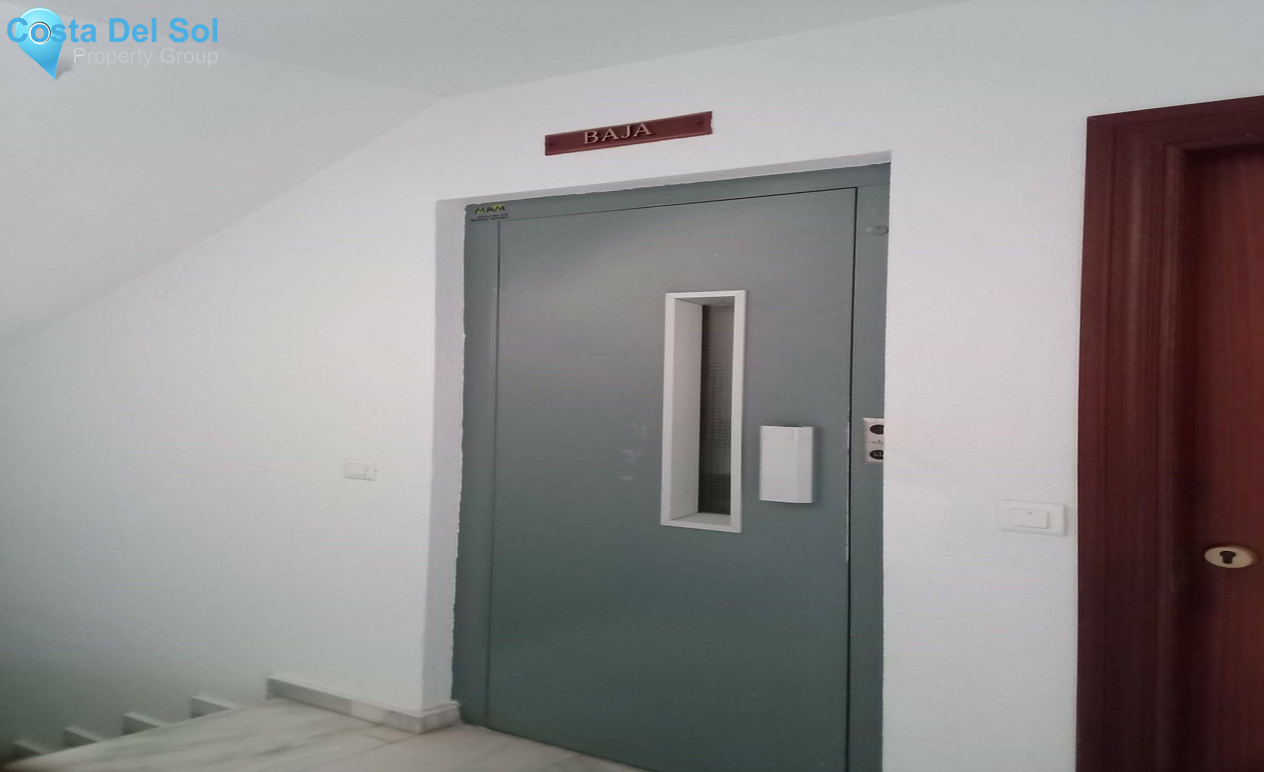 Top Floor Apartment in Las Lagunas-1283689