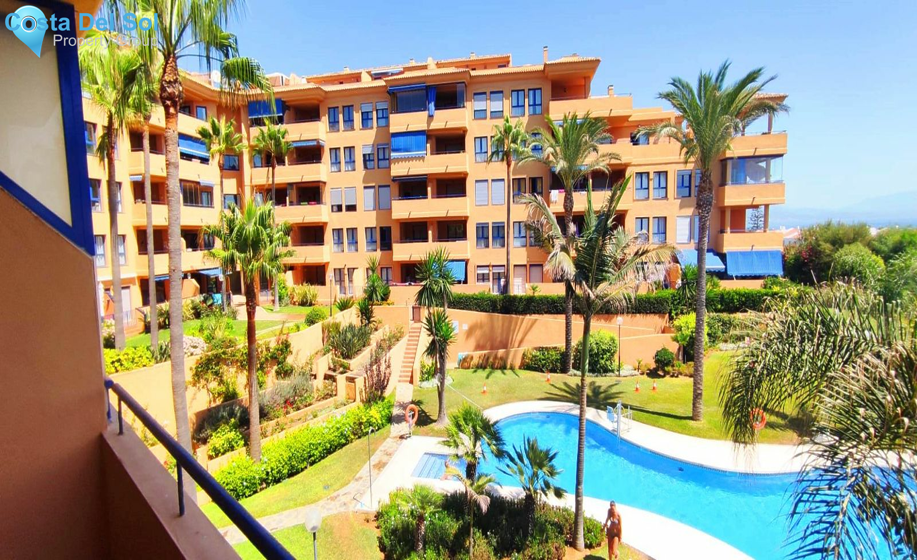Top Floor Apartment in Manilva