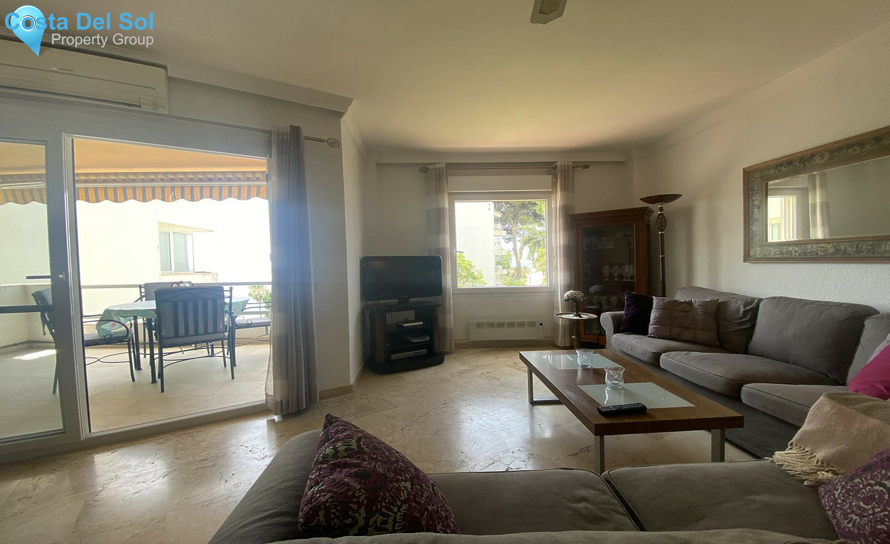 Top Floor Apartment in Marbella-1235214