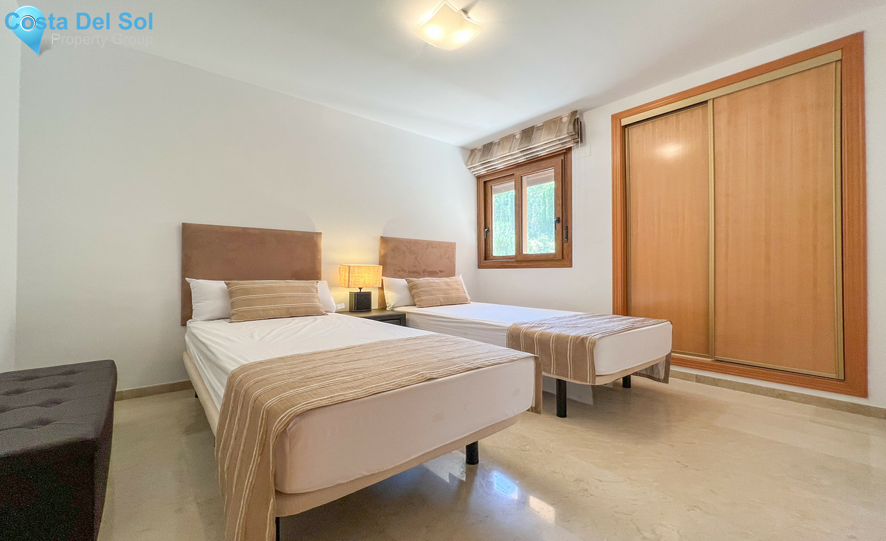 Top Floor Apartment in Marbella-1294182