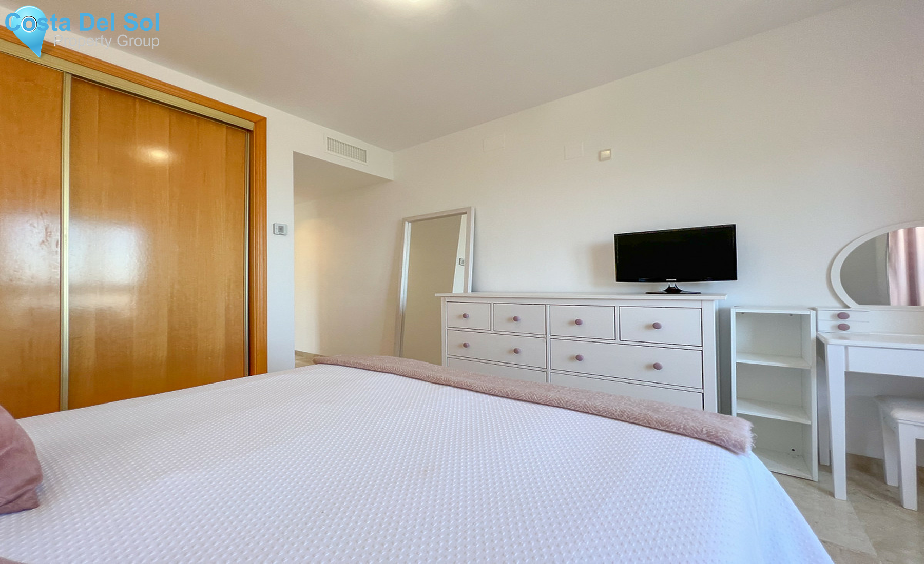 Top Floor Apartment in Marbella-1294177