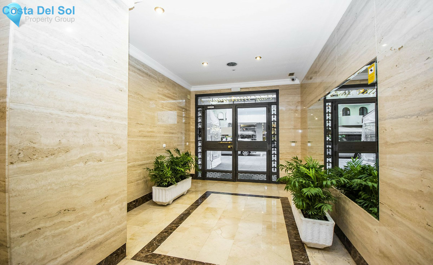 Top Floor Apartment in Marbella-1521702