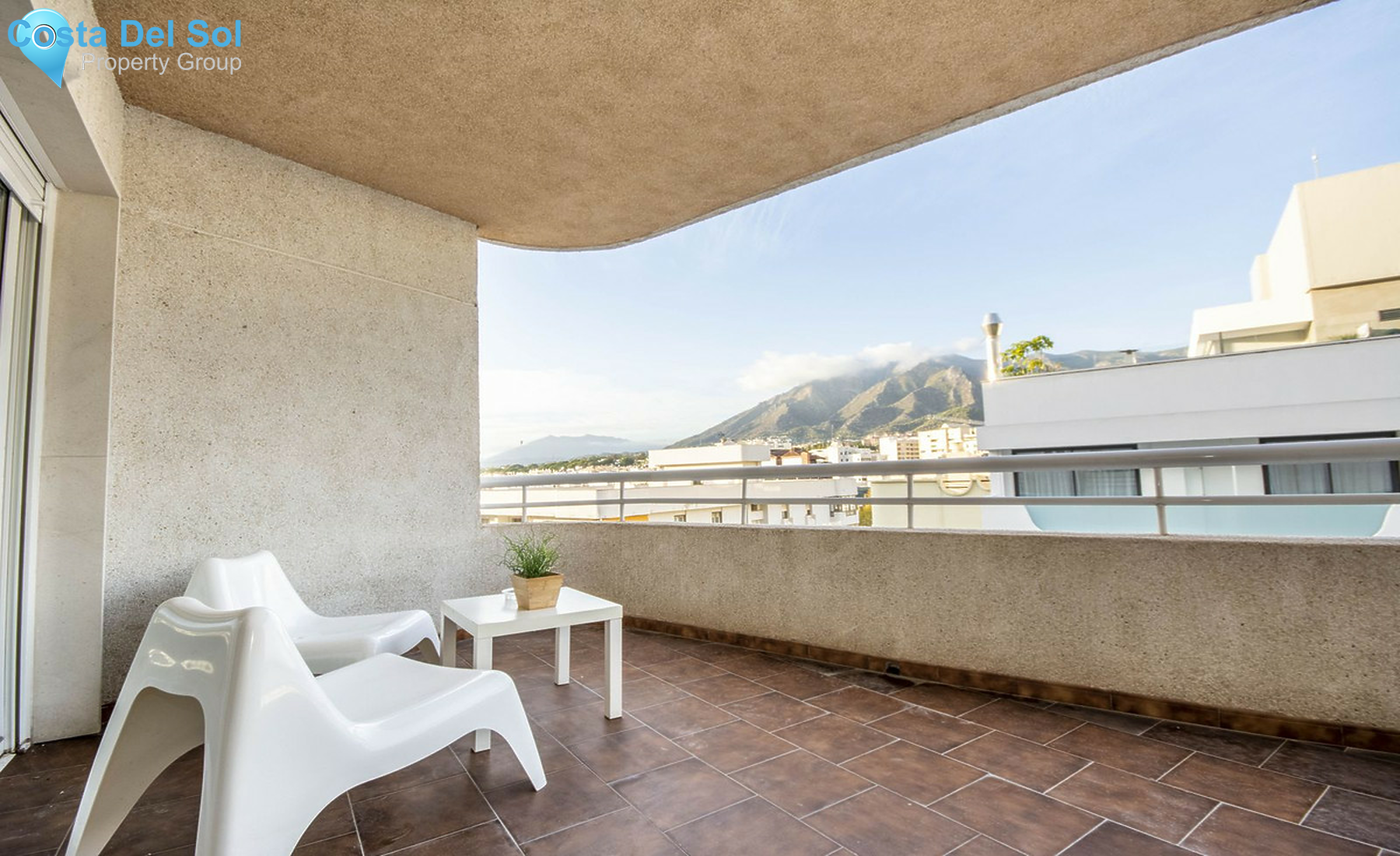 Top Floor Apartment in Marbella-1521688