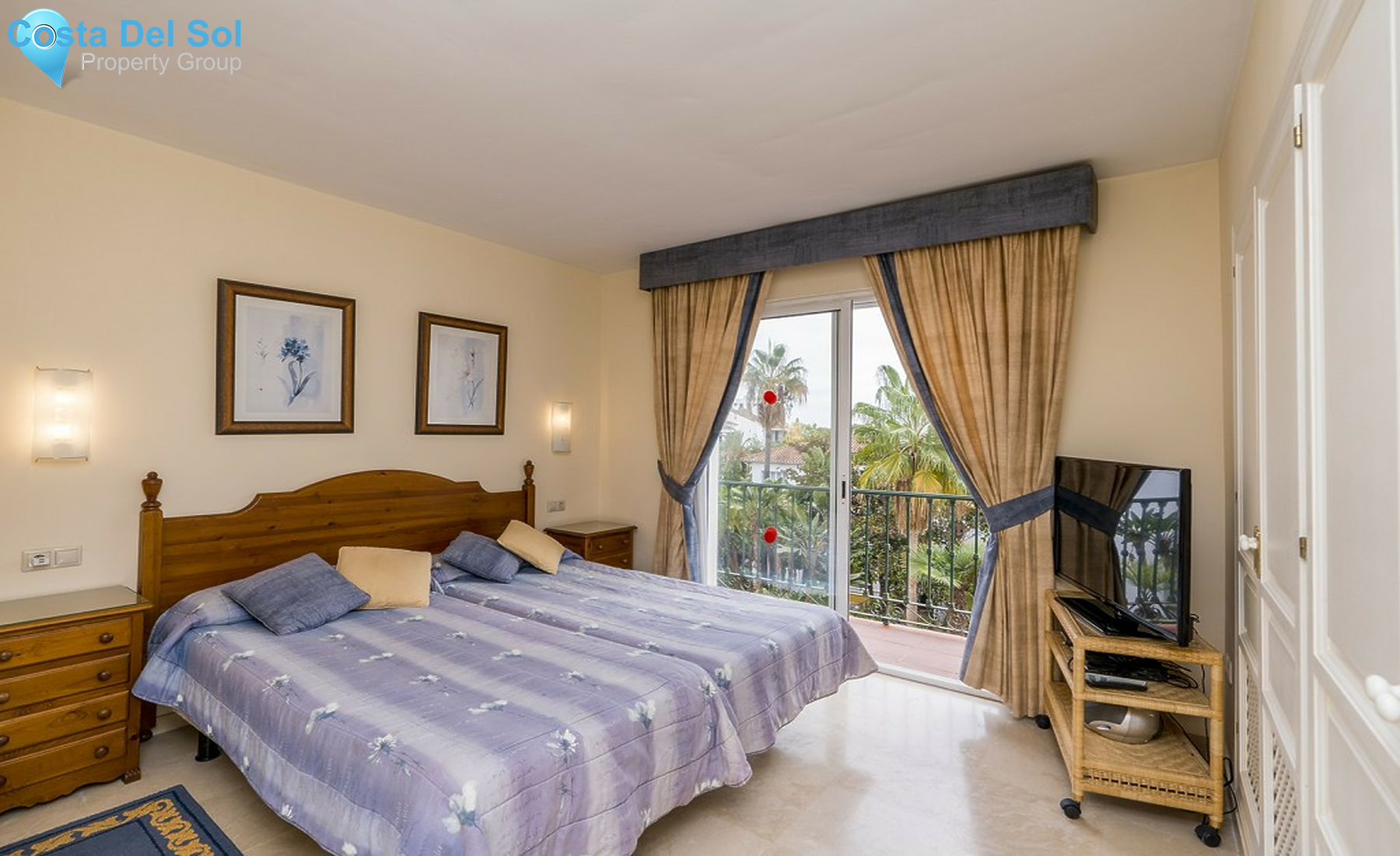 Top Floor Apartment in Marbella-1522482