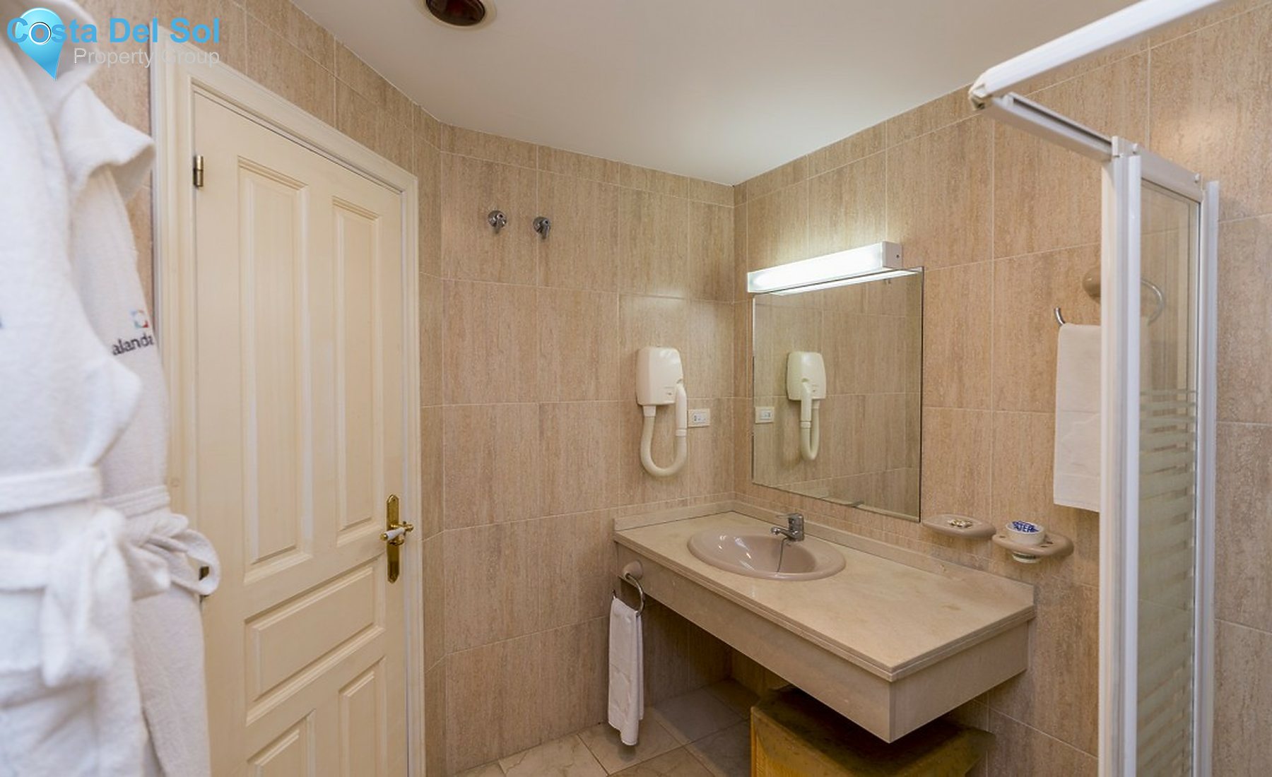 Top Floor Apartment in Marbella-1522483