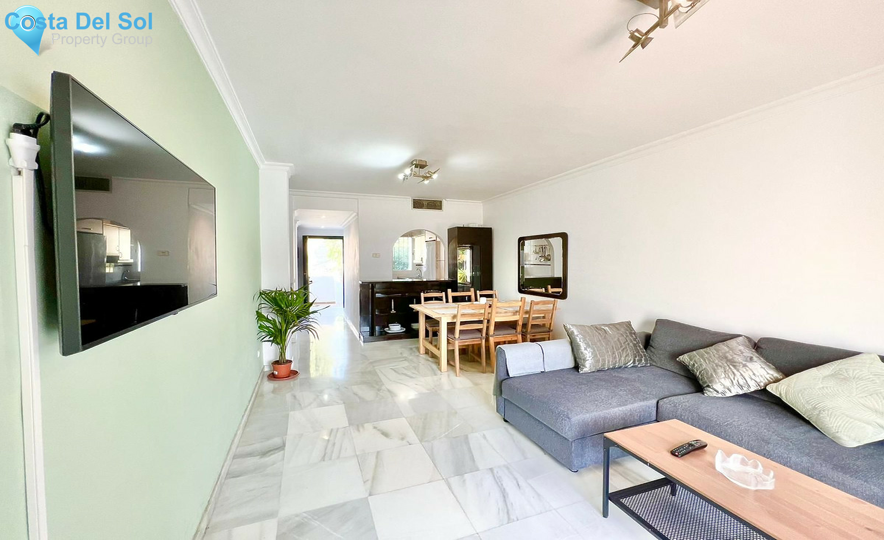 Top Floor Apartment in Marbella-1541939
