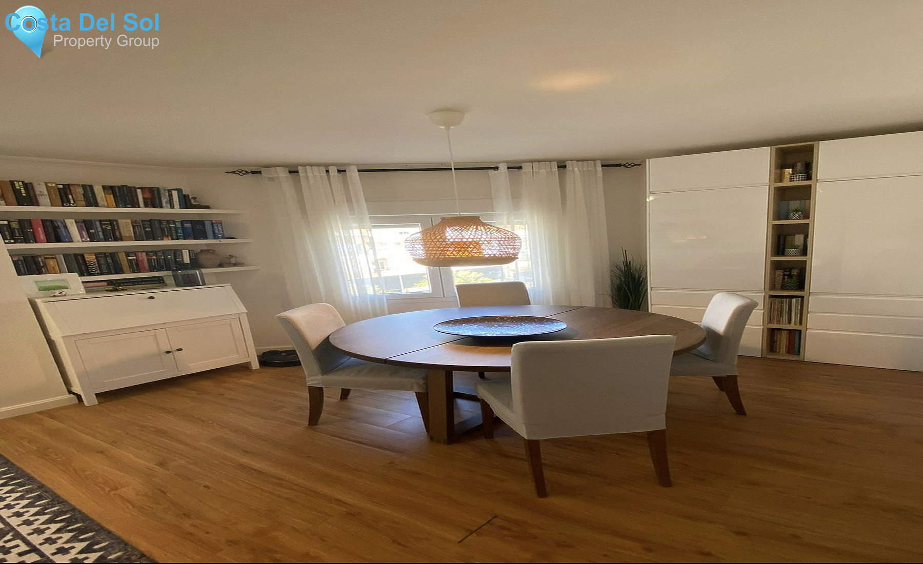 Top Floor Apartment in Marbella-1543381