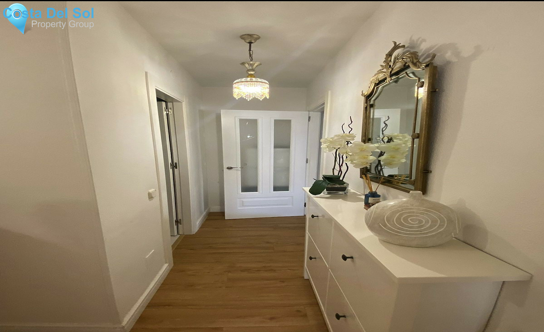 Top Floor Apartment in Marbella-1543383