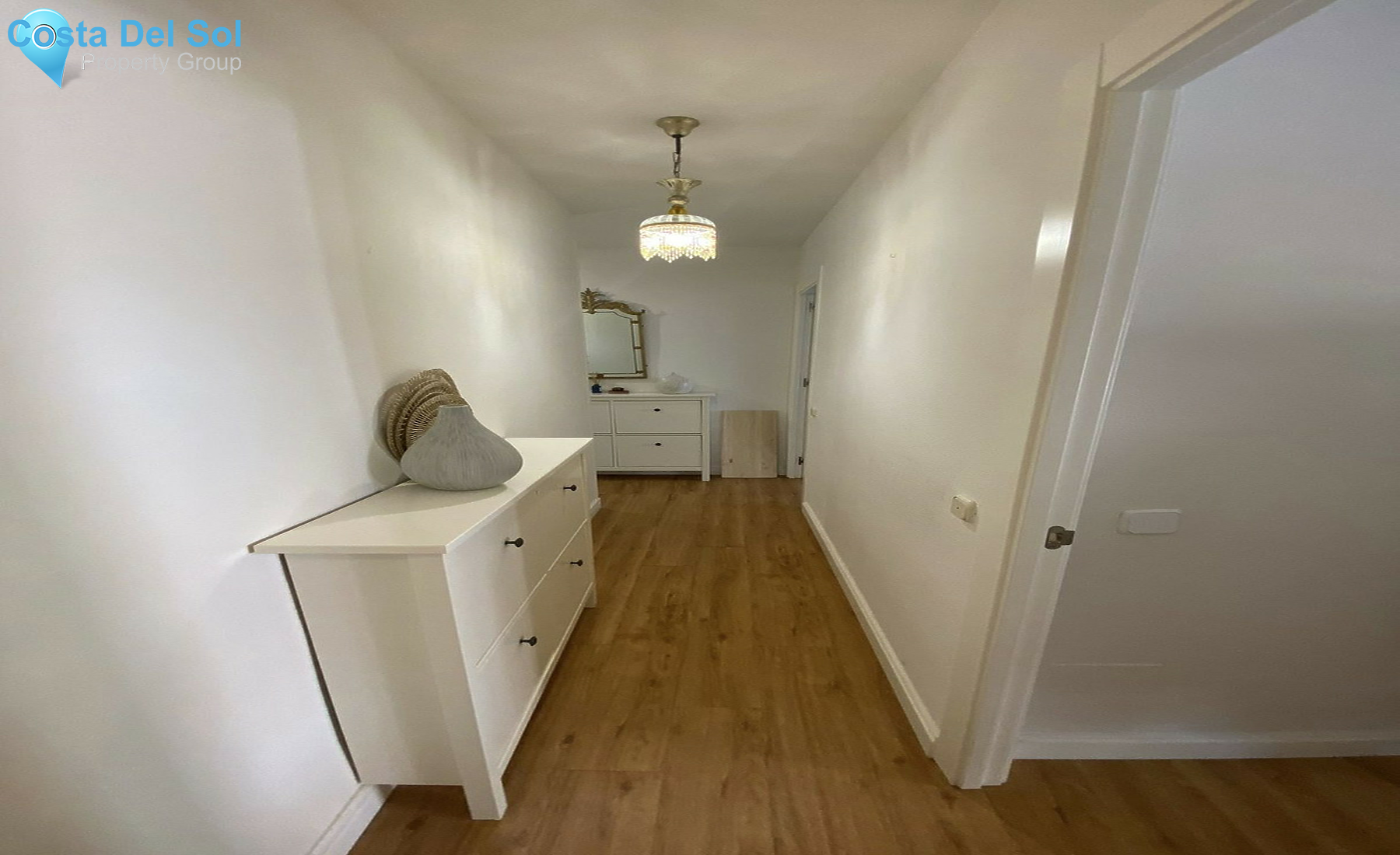 Top Floor Apartment in Marbella-1543384