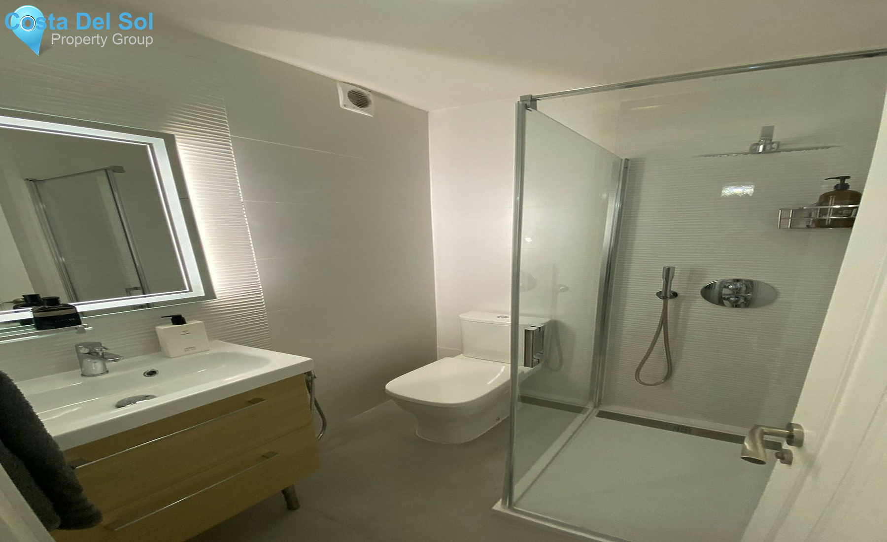 Top Floor Apartment in Marbella-1543387