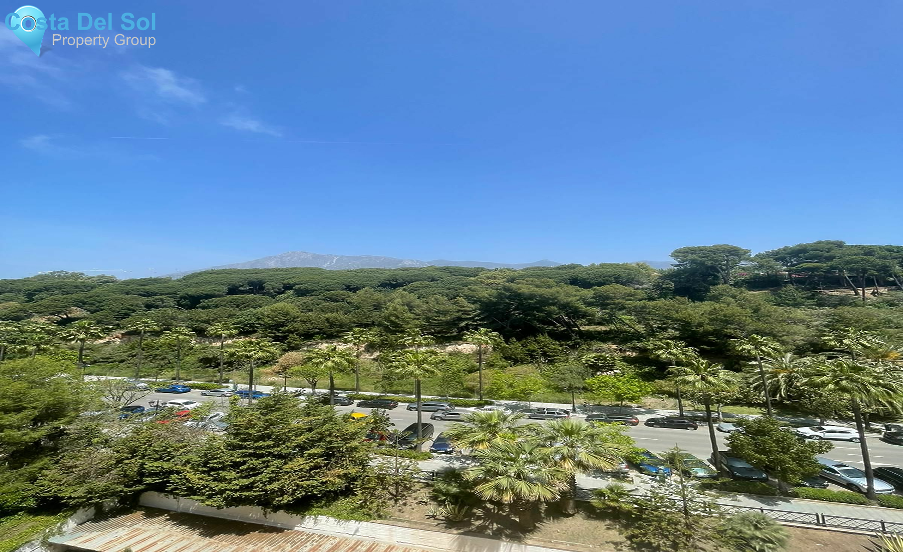 Top Floor Apartment in Marbella-1141807