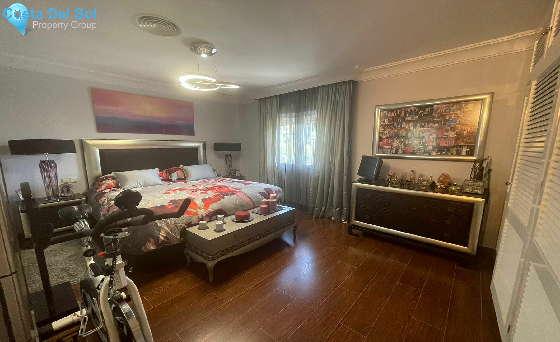 Top Floor Apartment in Marbella-1141801