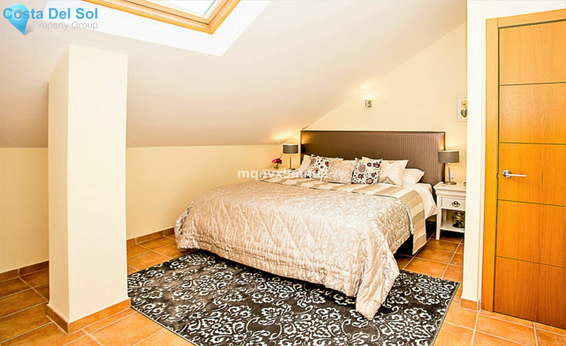 Top Floor Apartment in Marbella-1189997